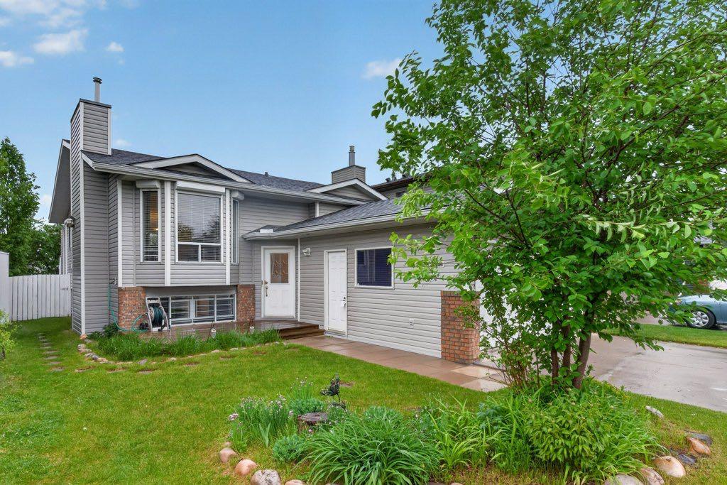 Picture for 156 Rivercroft Close SE