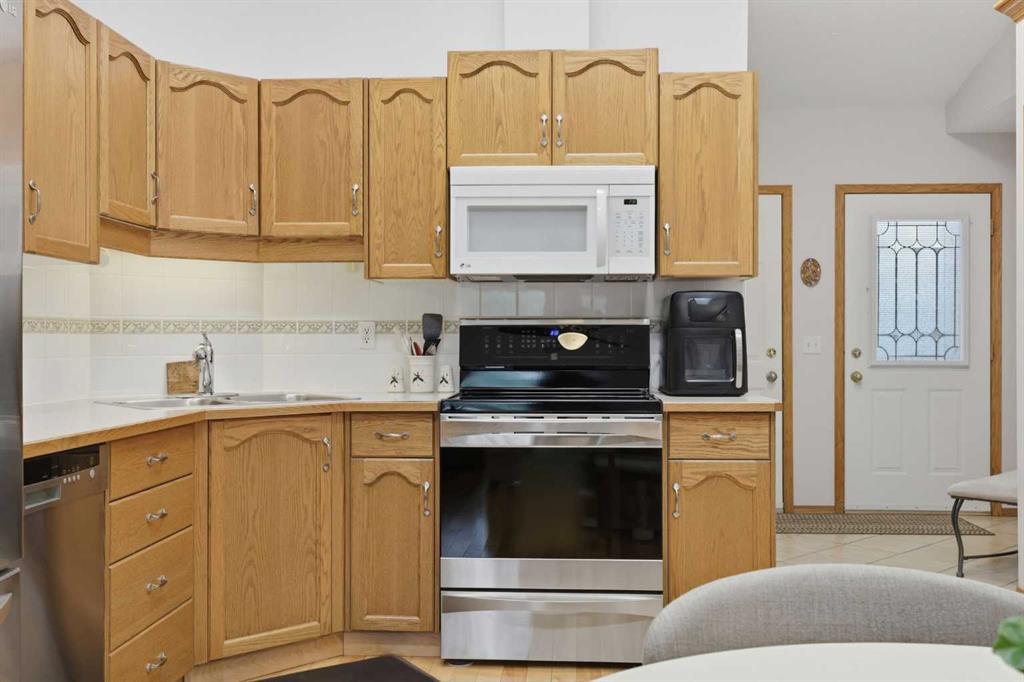 Picture for 22, 1008 Woodside Way NW