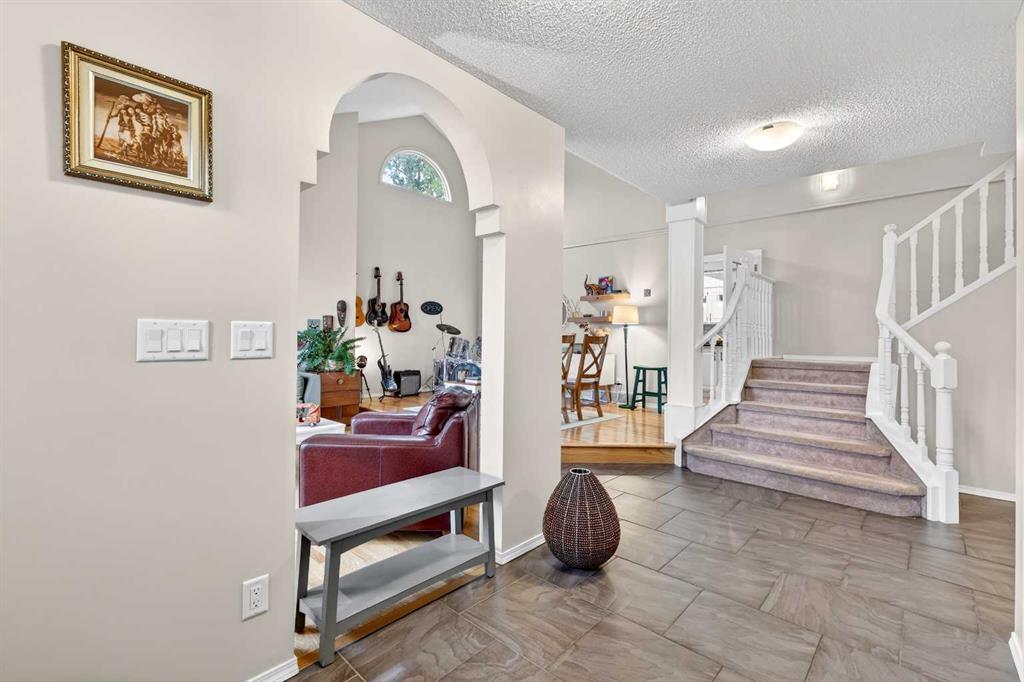 Picture for 115 Woodpark Terrace SW