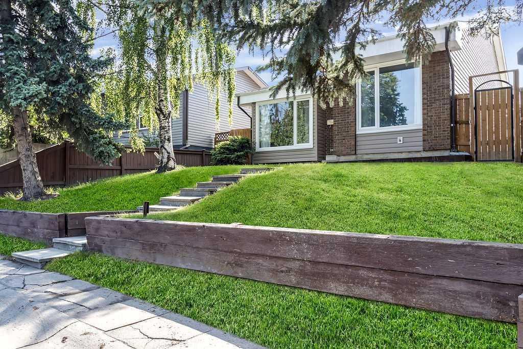 Picture for 95 Beddington Way NE