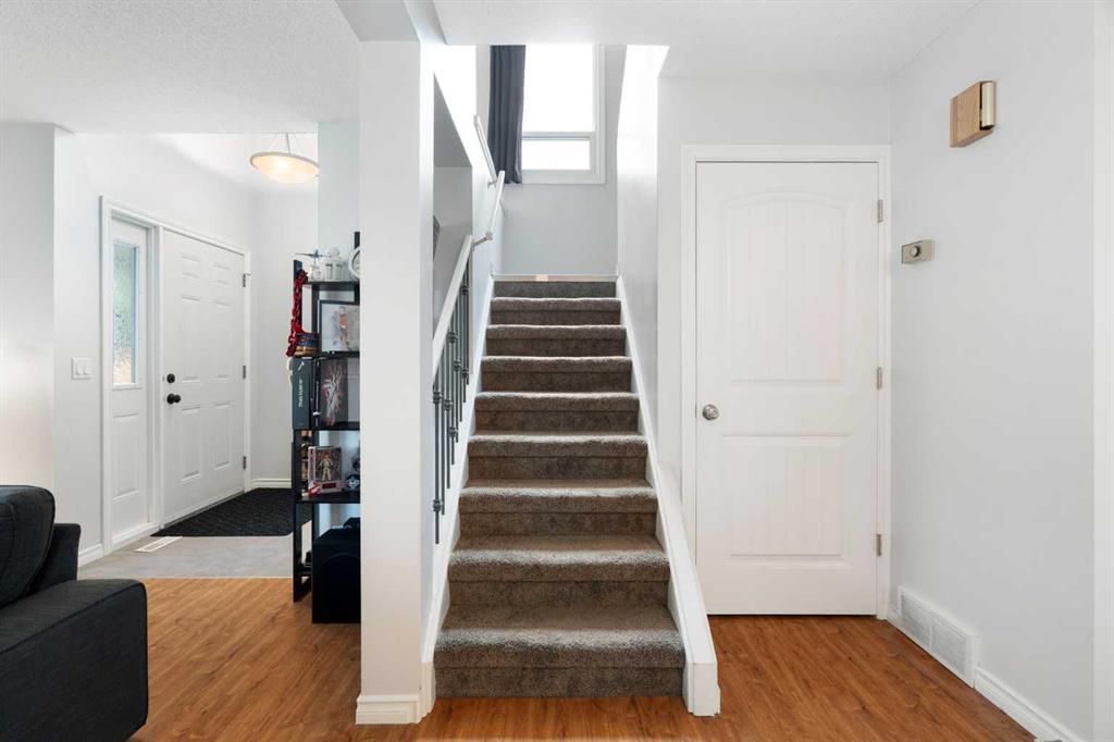 Picture for 259 Woodside Circle SW
