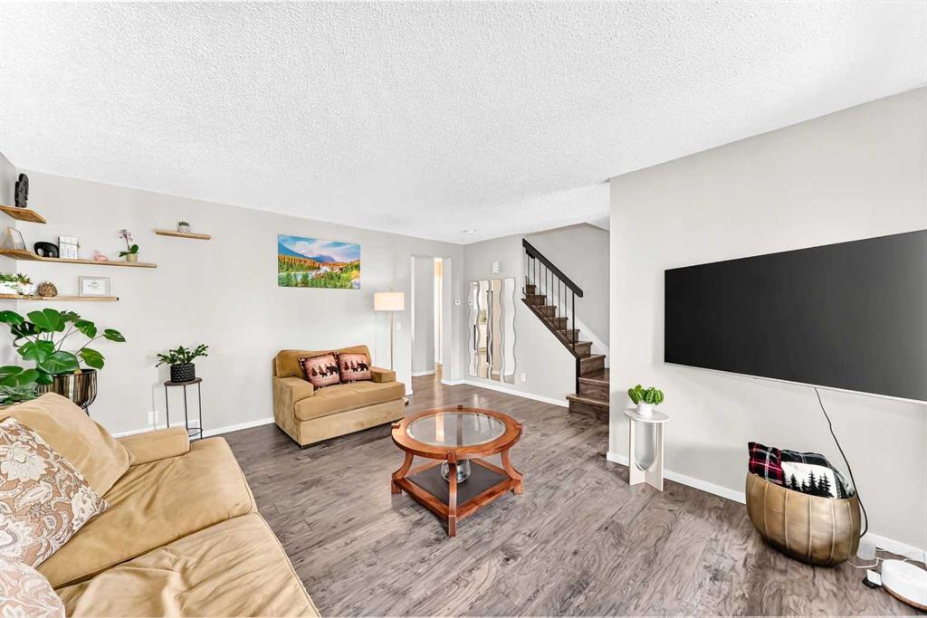 Picture for 77 Edgeford Way NW