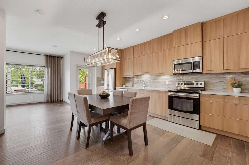 Picture for 590 River Heights Crescent 
