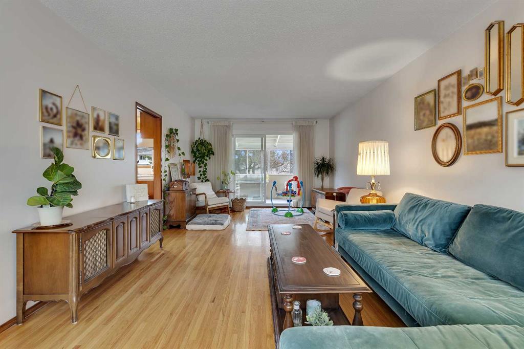 Picture for 9828 Fairmount Drive SE