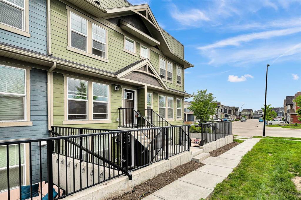 Picture for 406 Cranbrook Square SE