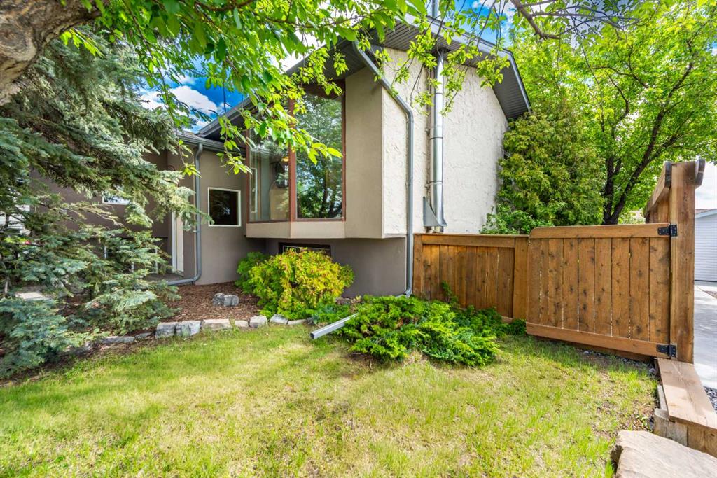 Picture for 16 Rundleson Way NE