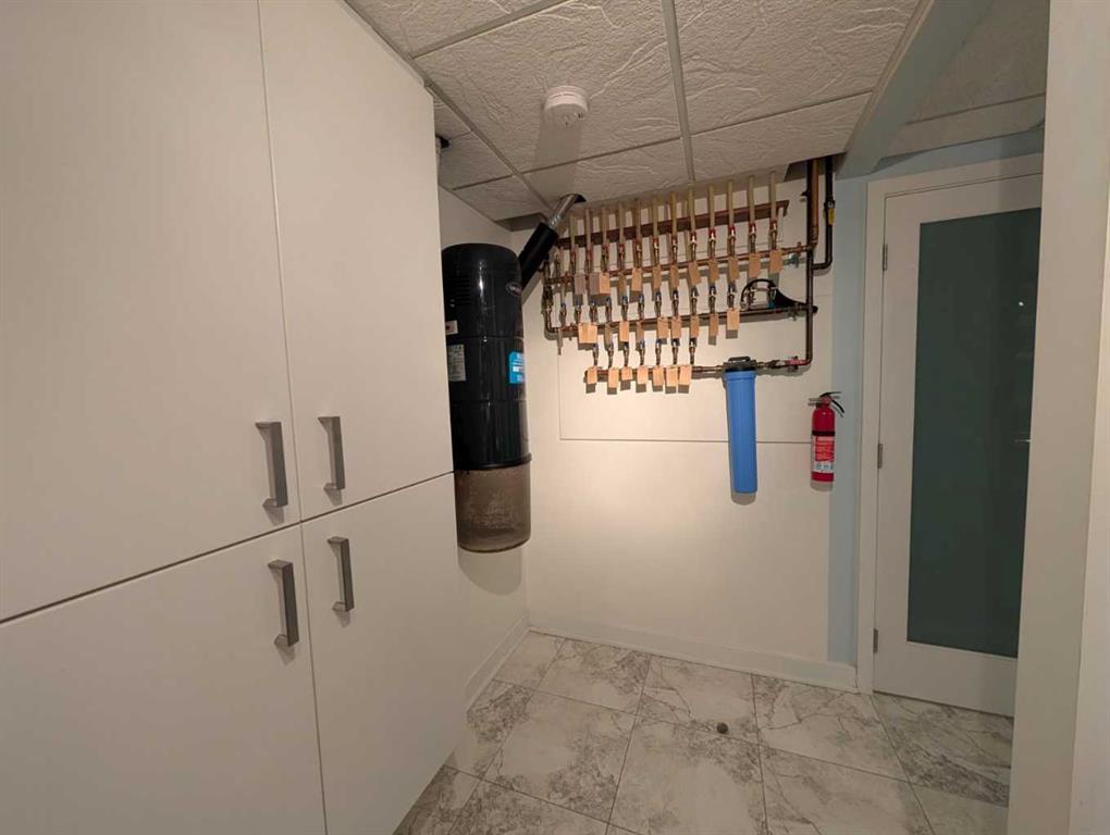 Picture for 633 23 Avenue NE https://www.cirrealty.ca/reb/creb/23/A2253223_24.jpg