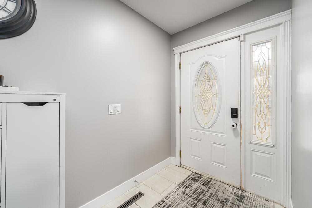 Picture for 6707 23 Avenue NE