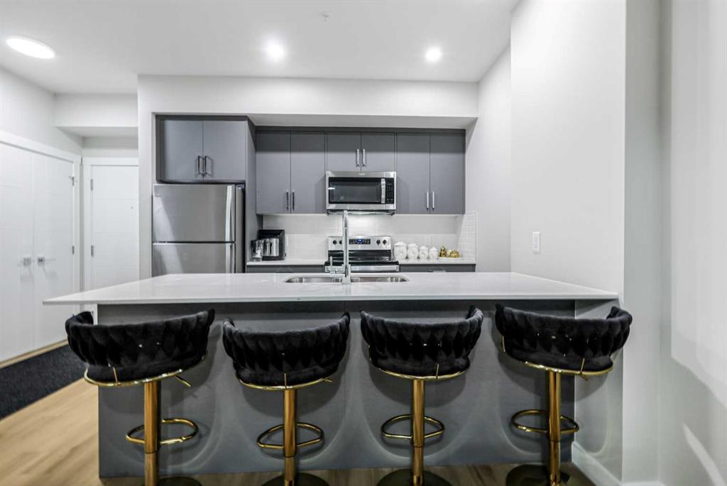 Picture for 2226, 151 Skyview Bay NE