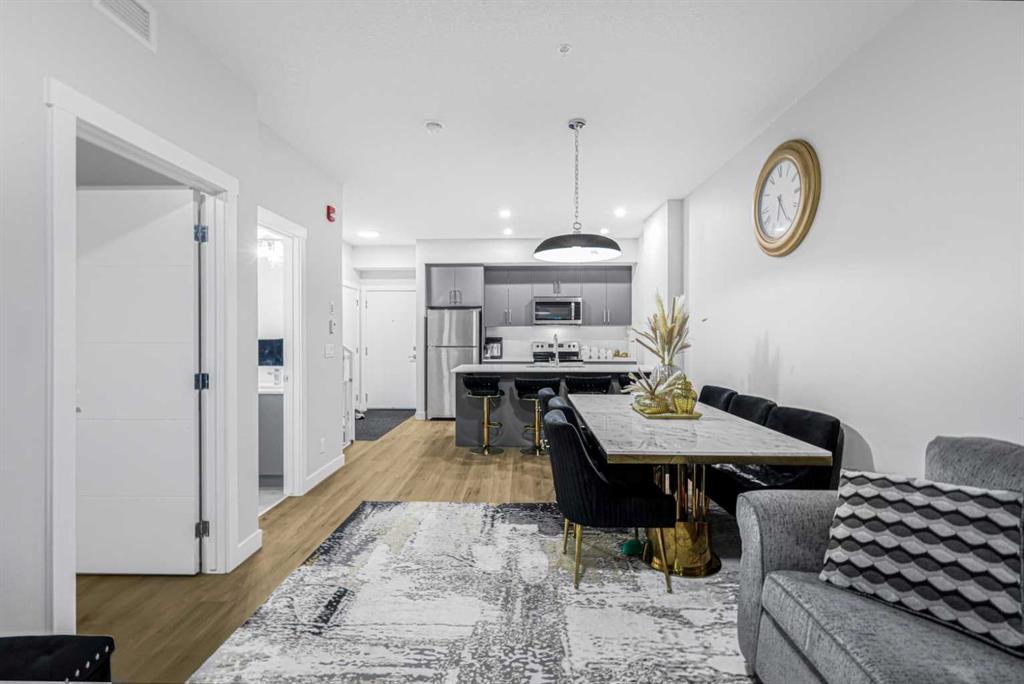 Picture for 2226, 151 Skyview Bay NE