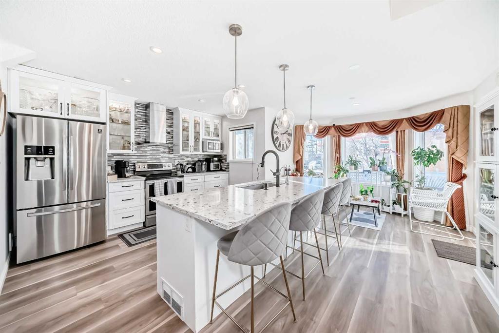 Picture for 33 Citadel Estates Terrace NW