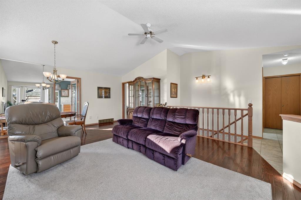 Picture for 206 Arbour Cliff Close NW