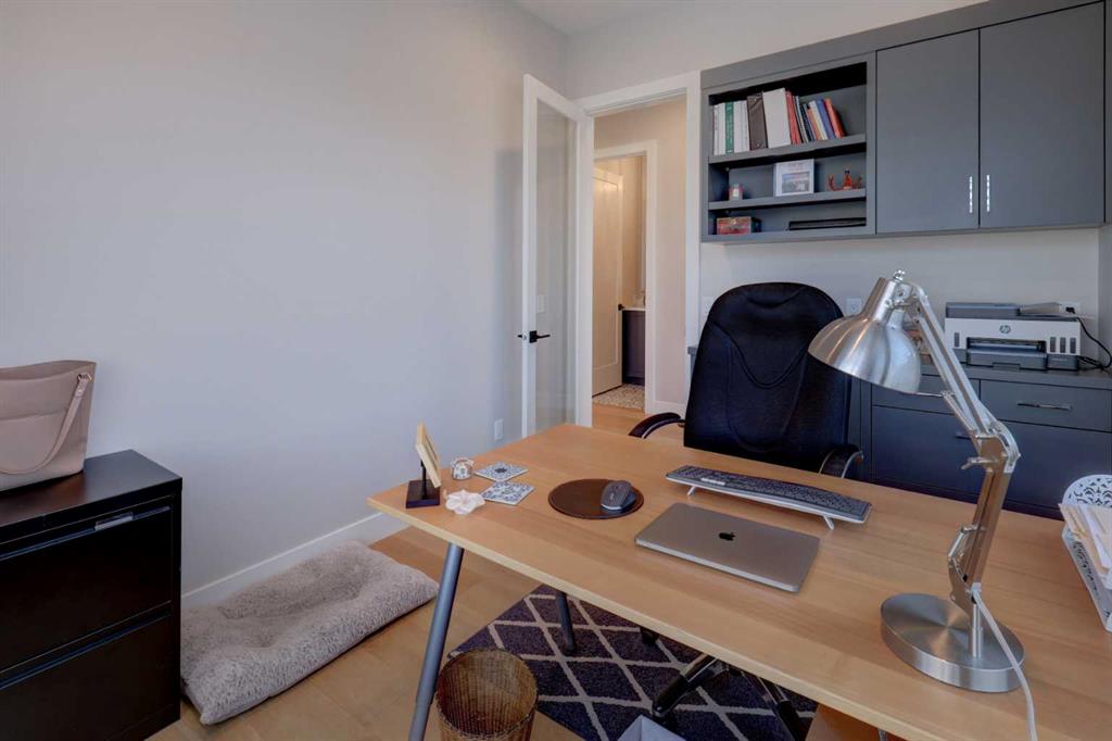 Picture for 3902 19 Street SW