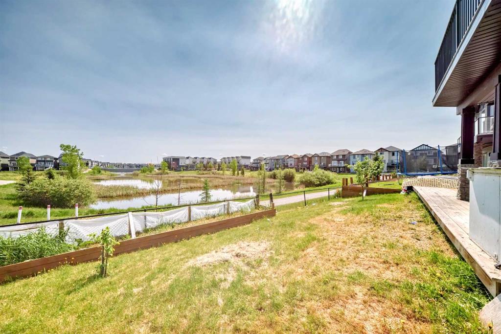 Picture for 26 Saddlelake View NE