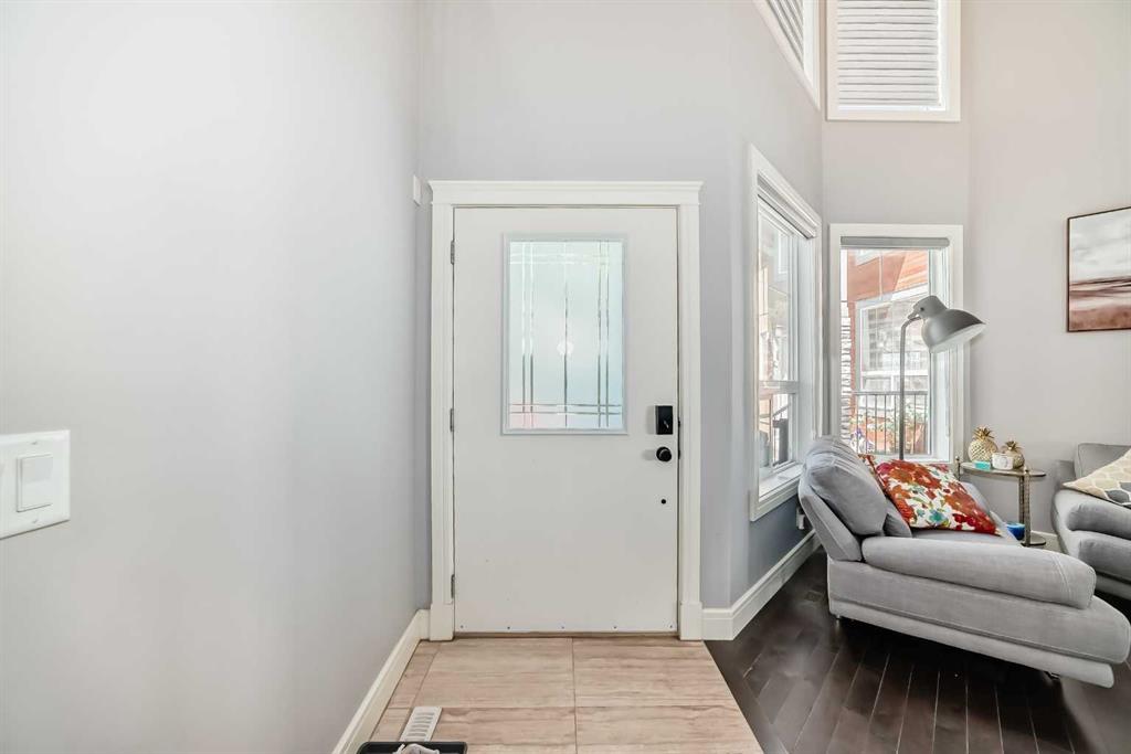 Picture for 26 Saddlelake View NE