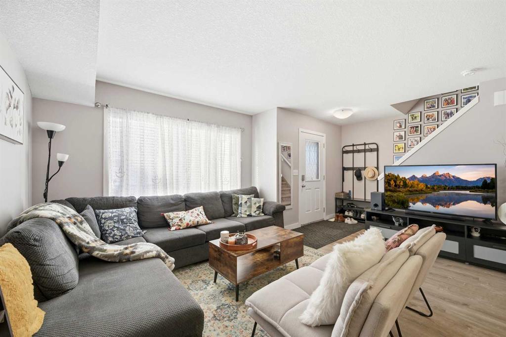 Picture for 903, 250 Sage Valley Road NW