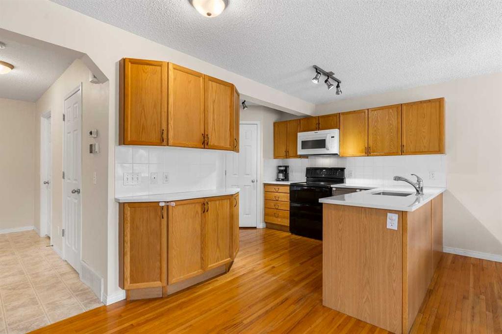 Picture for 176 Cougar Ridge Circle SW