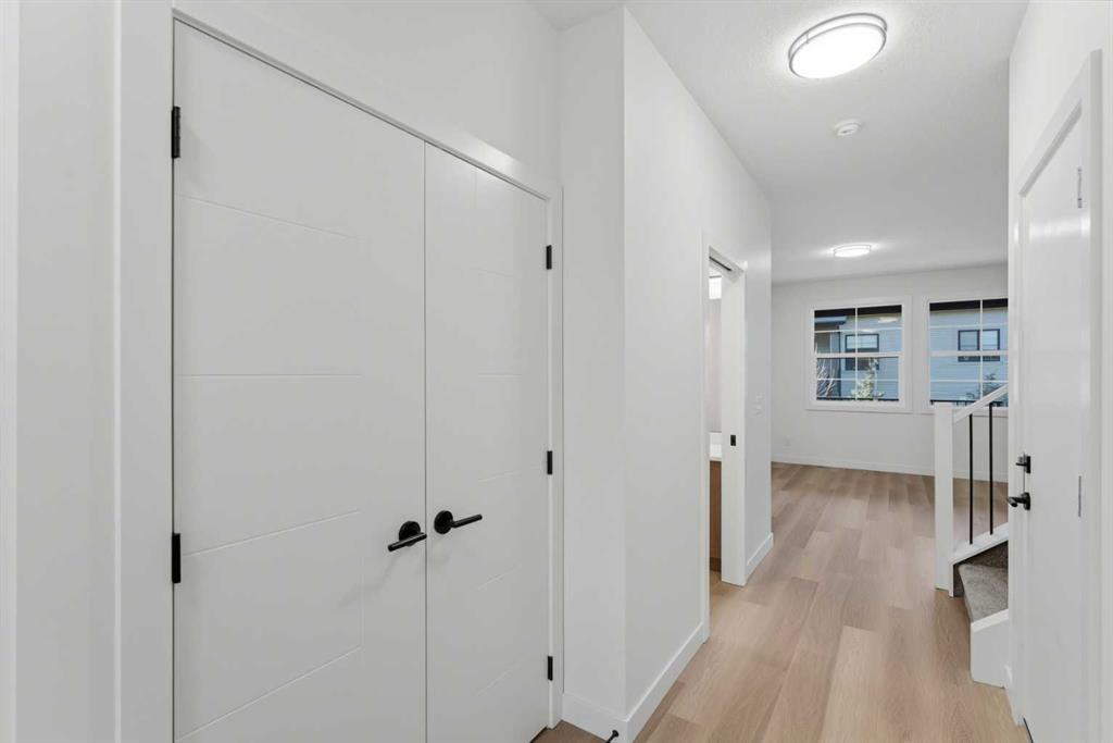 Picture for 802, 201 Cooperswood Green SW