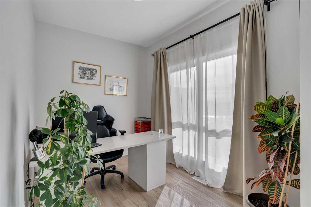 Picture for 7582 202 Avenue SE