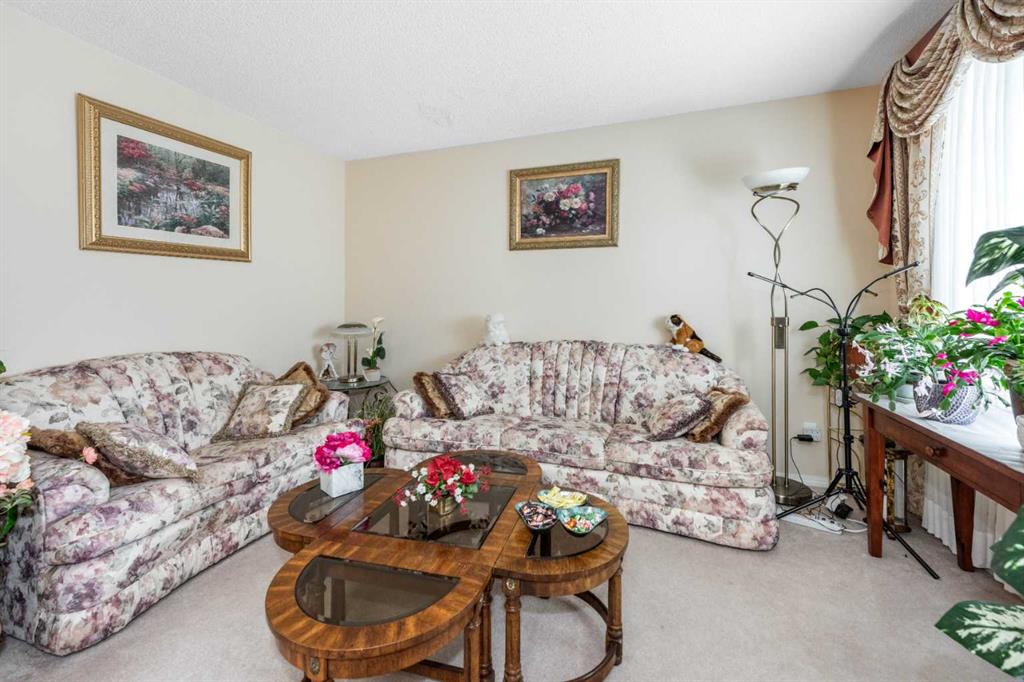 Picture for 26 Citadel Crest Link NW