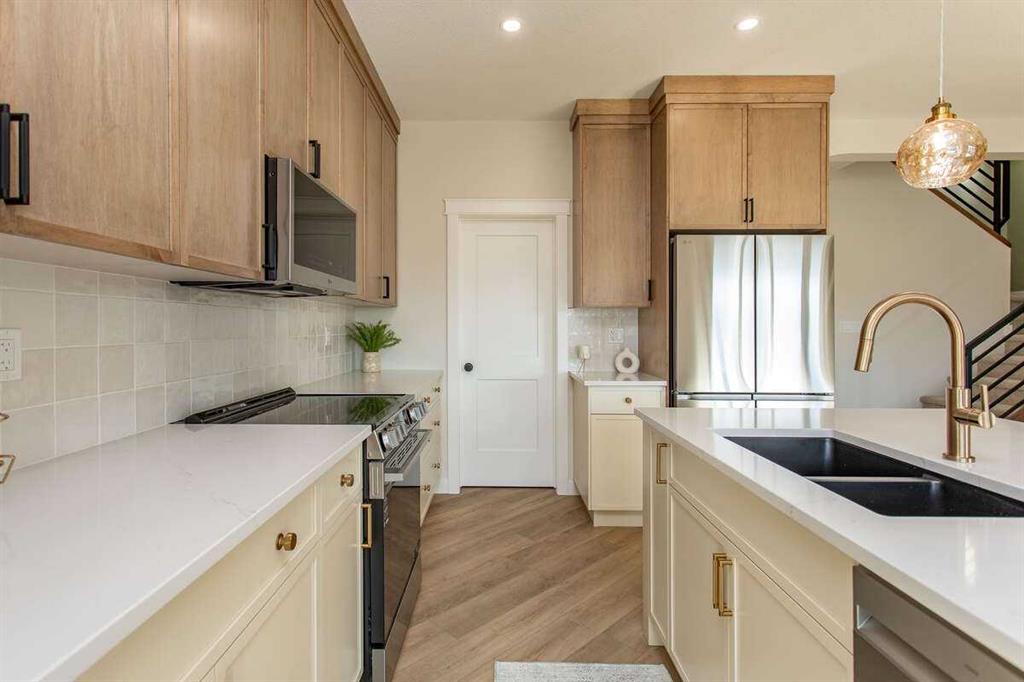 Picture for 44 Oxford Boulevard 