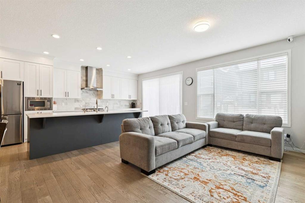 Picture for 7262 11 Avenue SW