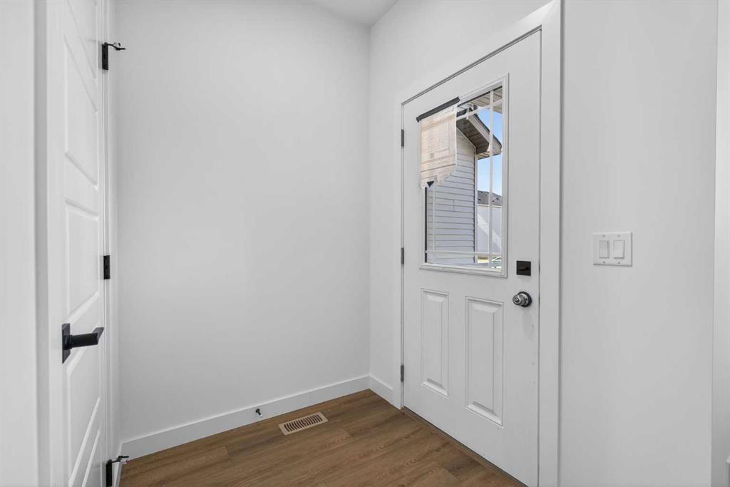 Picture for 13 Hotchkiss Garden SE