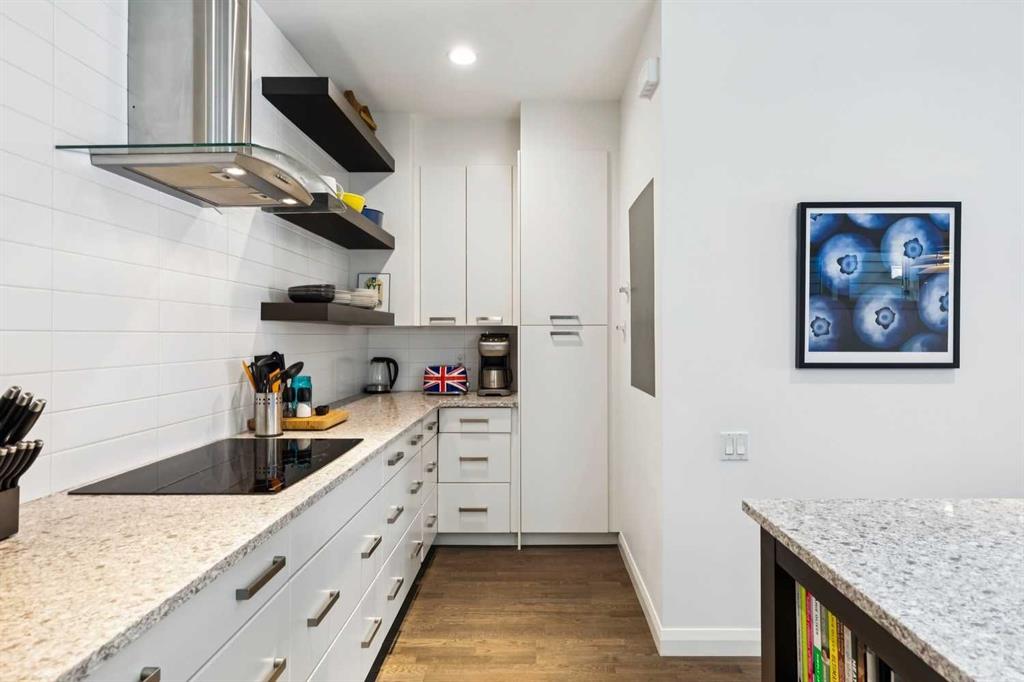 Picture for 1, 2421 2 Avenue NW