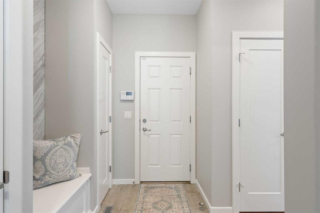 Picture for 360 Bayside Crescent SW