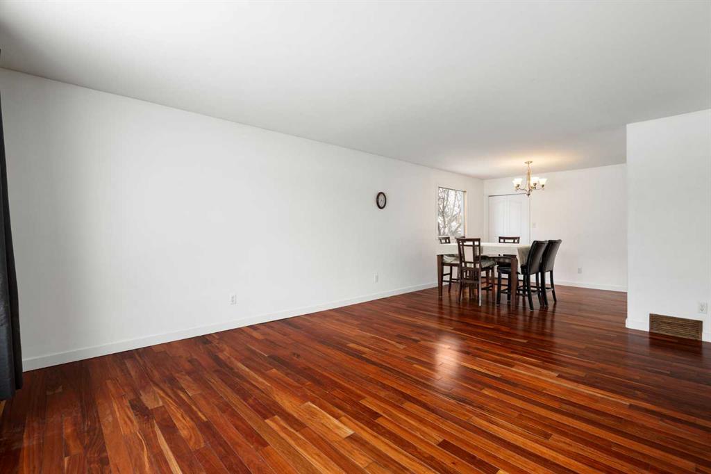 Picture for 232 Silverview Way NW