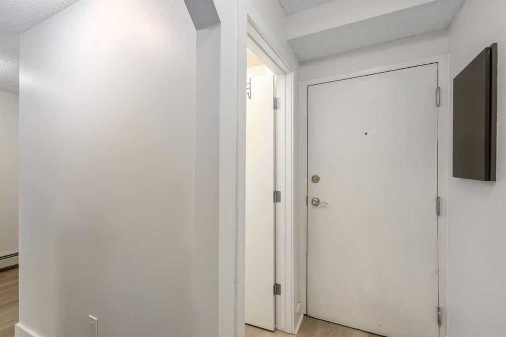 Picture for 101, 655 Meredith Road NE