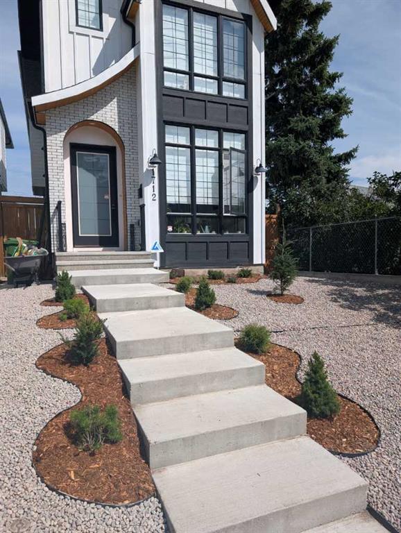 Picture for 1712 18 Avenue NW