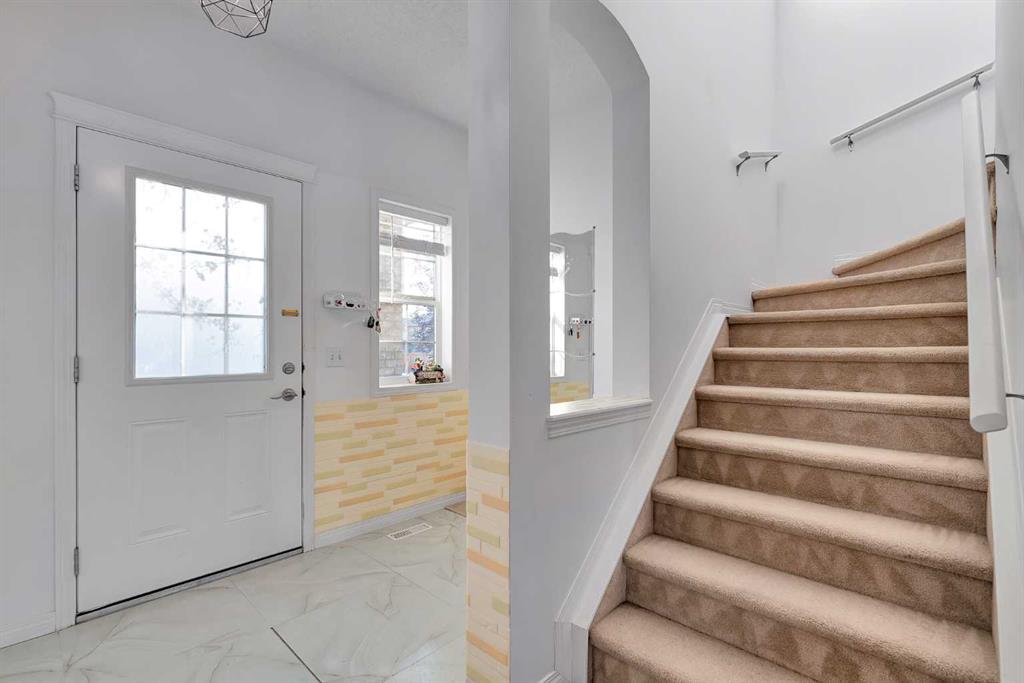 Picture for 175 Evansmeade Common NW