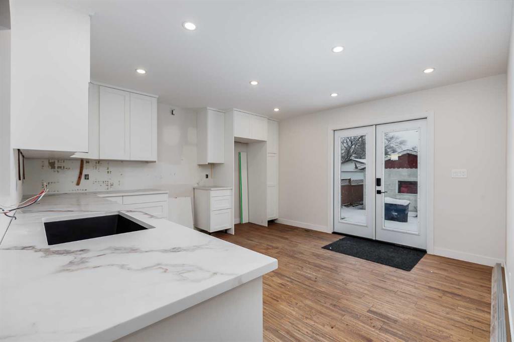 Picture for 41 Alpine Crescent SE