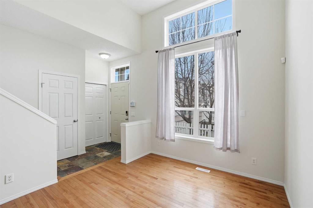 Picture for 305 Elgin Gardens SE