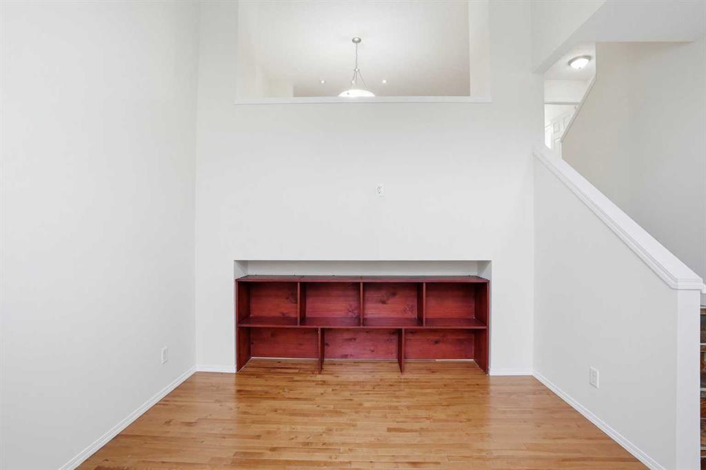 Picture for 305 Elgin Gardens SE