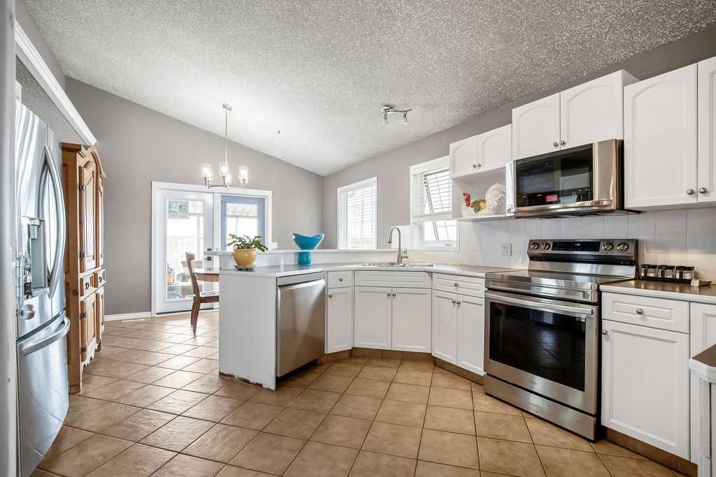 Picture for 402 Highwood Village Place NW