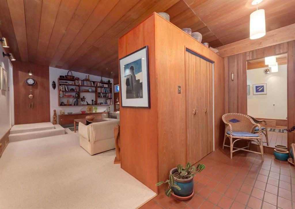 Picture for 4340 Viscount Drive NW