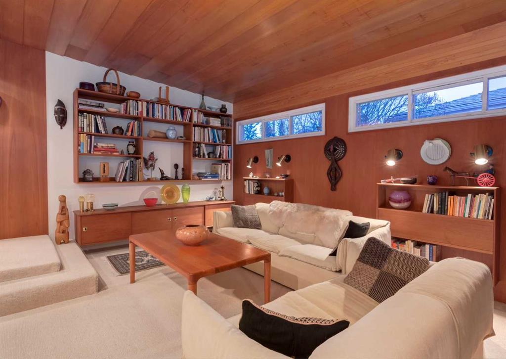 Picture for 4340 Viscount Drive NW