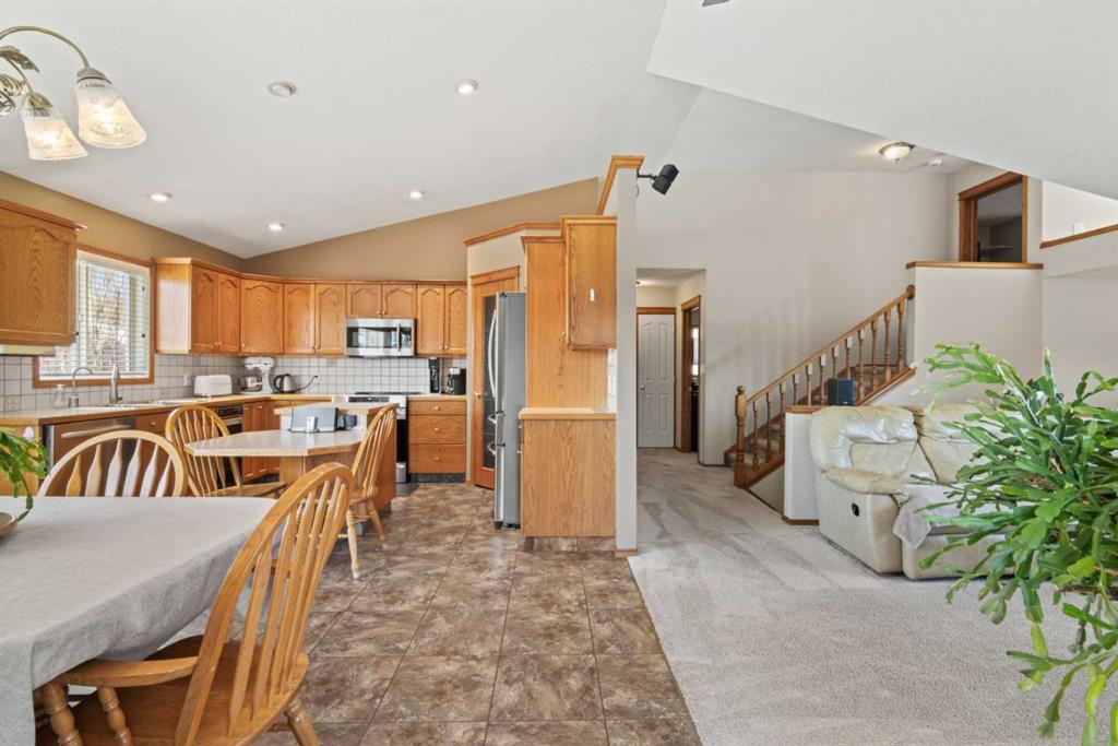 Picture for 65 Canoe Circle SW