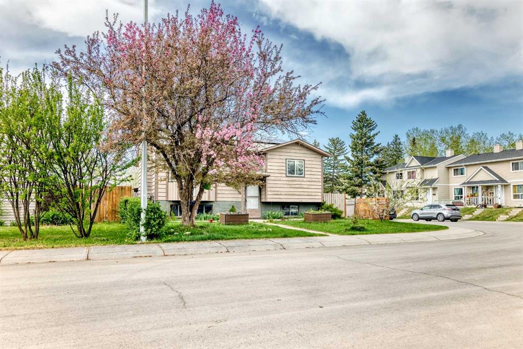 Picture for 43 Mckenna Way SE