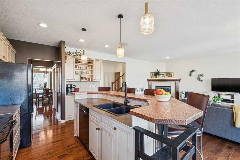 Picture for 444 Royal Oak Circle NW
