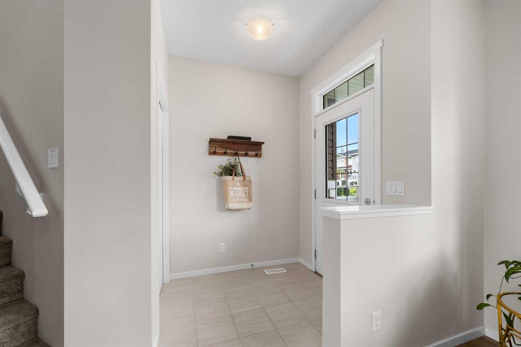 Picture for 114 Auburn Meadows Avenue SE