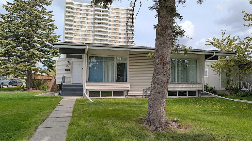 Picture for 640 648 68 Avenue SW