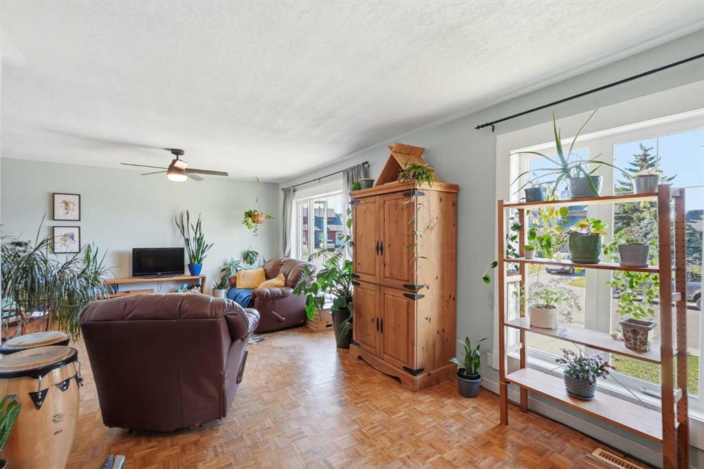Picture for 420 Summerwood Place SE