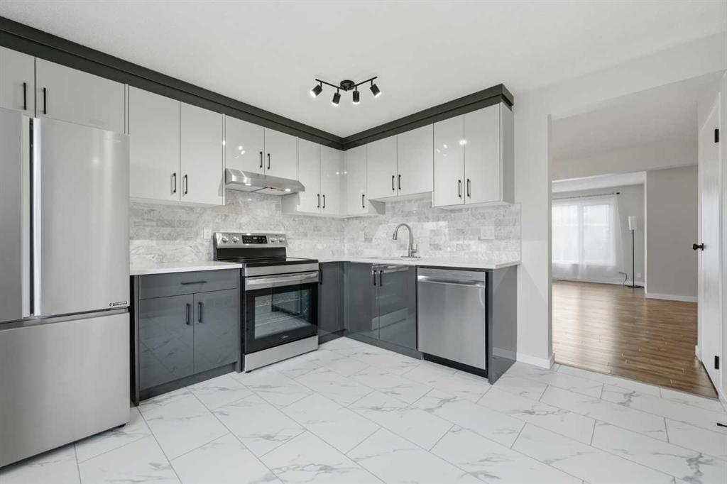 Picture for 36 Falconer Terrace NE