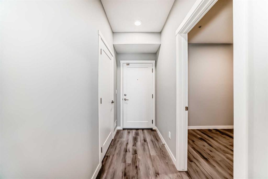 Picture for 403, 200 Shawnee Square SW