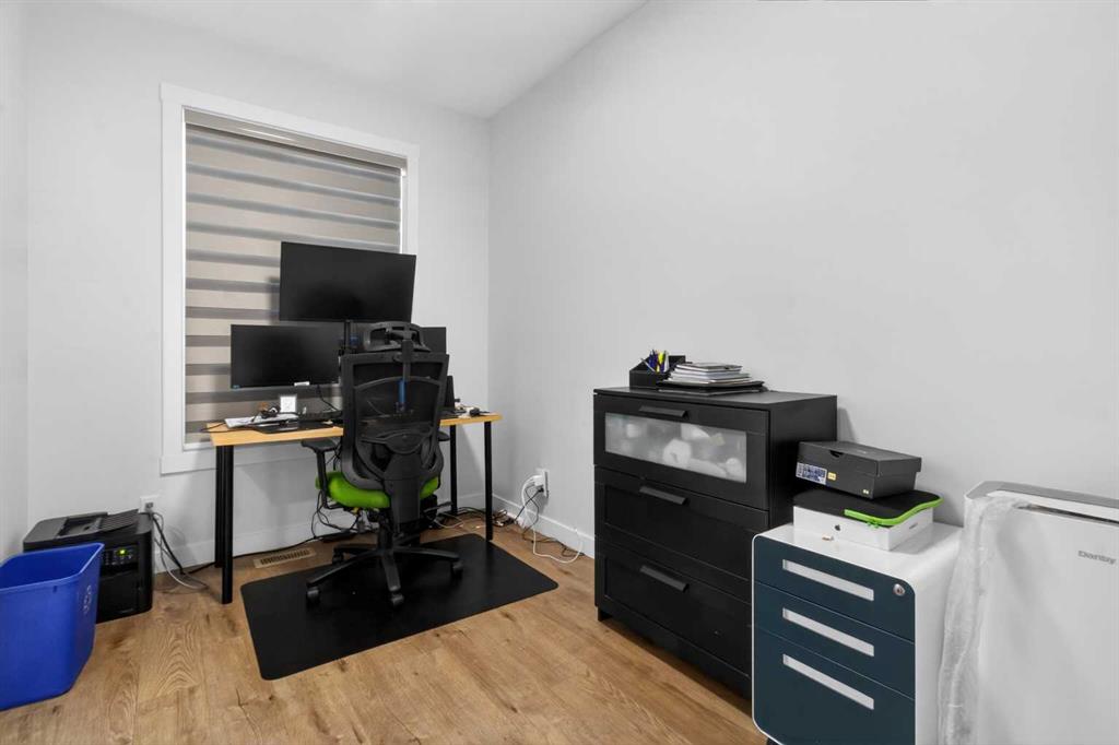Picture for 55 Herron Street NE
