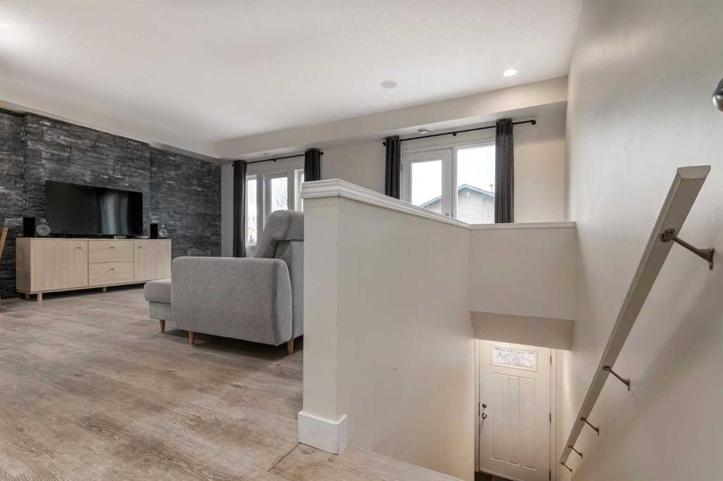 Picture for 64 Auburn Bay Close SE