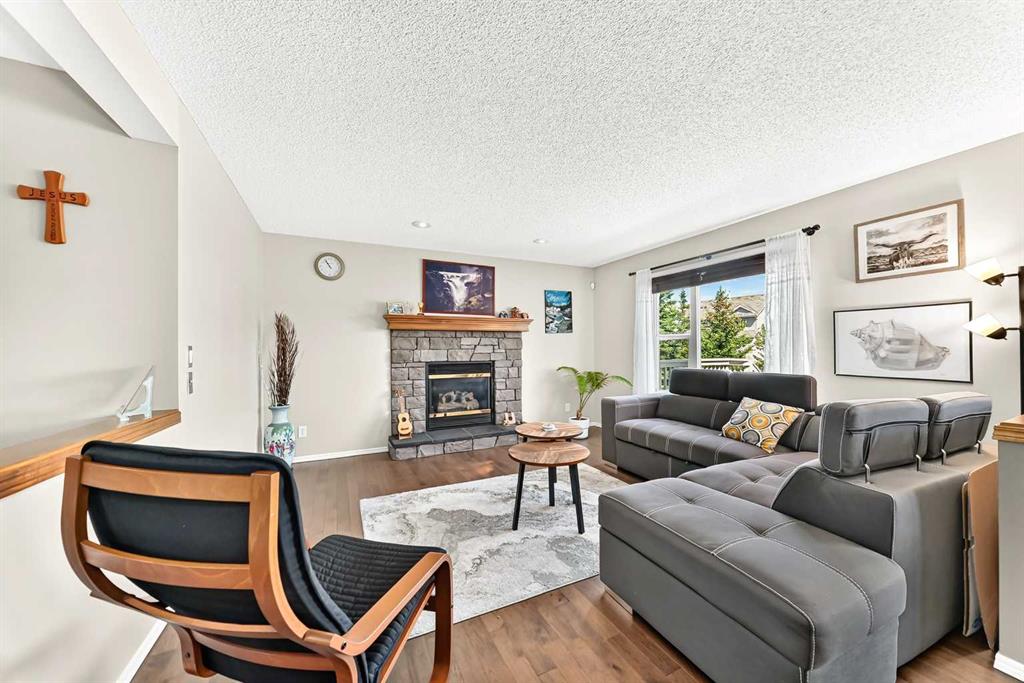 Picture for 38 Royal Oak Grove NW